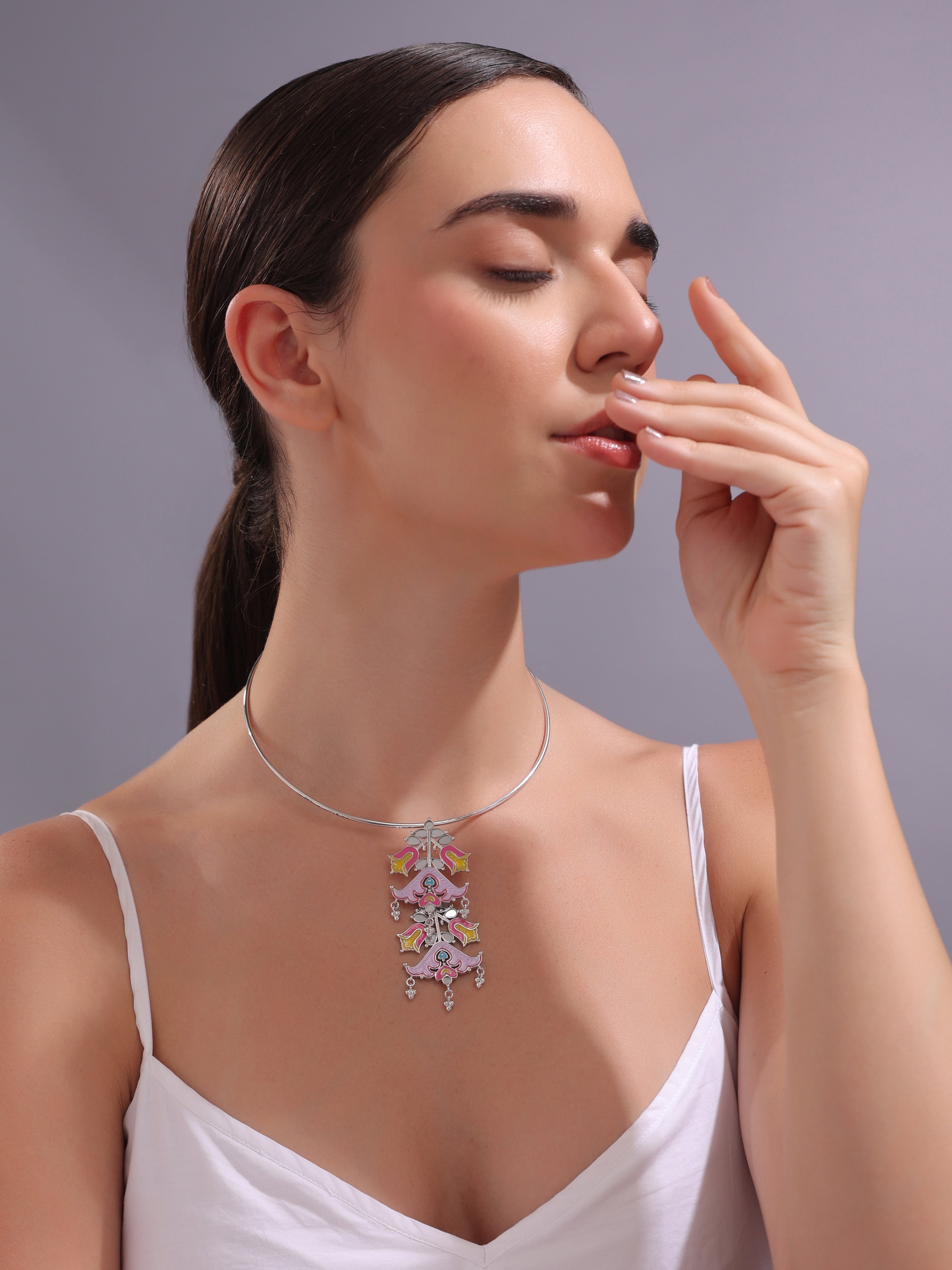Fleeting Flora Hasli Pendant Necklace